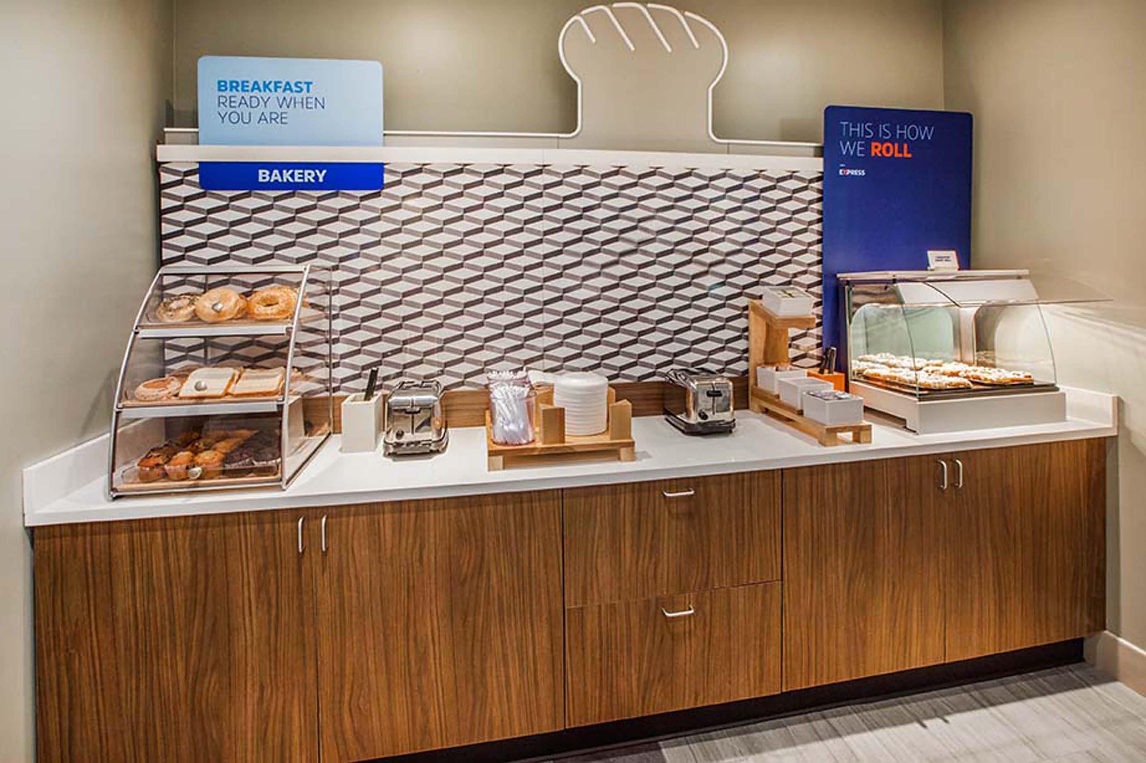 Holiday Inn Express Warrenton By Ihg Екстер'єр фото